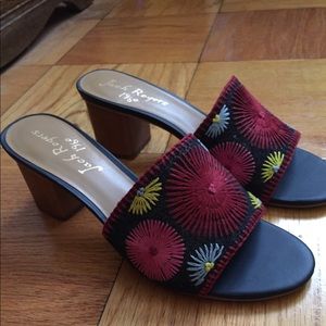 Jack Rogers Bettina mid heel - size 9 - new